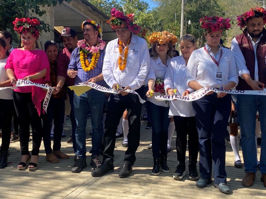 Contraloría Verifica Cuatro Obras; pavimentación y electrificación en tres localidades del municipio de Huejutla de Reyes.