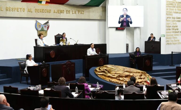 Diputadas Proponen Entregar la Medalla al Mérito Elisa Acuña Rosetti