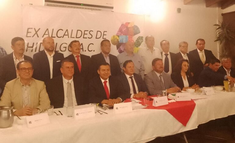 “Ex alcaldes de Hidalgo A.C” Conformada por 42 ex Ediles  se Presento en Conferencia de Prensa