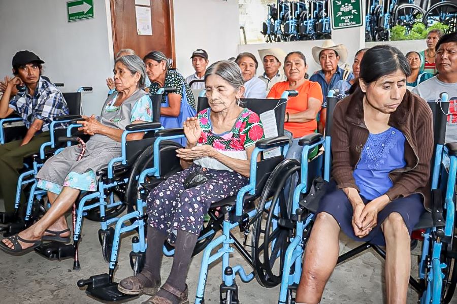 Realiza Edda Vite Gira de Trabajo, Visitó los CAIC, PAMAR y UBR De Cuatro Municipios; Entregó Ayudas Técnicas y Equipo