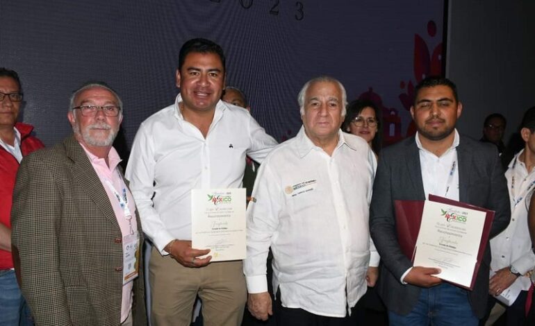 Pueblo Magico de Zempeola Recibio Dos Premios Magico apor Excelencia Gastronomia y Patriminio  Cultural