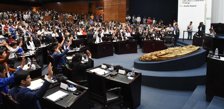 Diputadas y Diputados en el Primer Parlamento Juvenil Demandaron Mejoras en Infraestructura Educativa