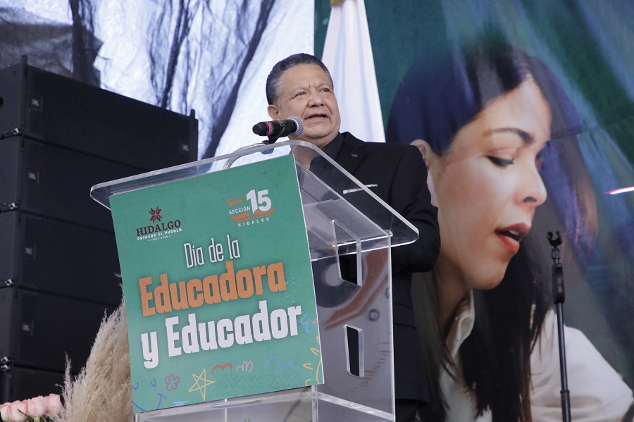 Seguiremos Trabajando de la Mano Con las y los Maestros Porque #ConEducaciónHayTransformación