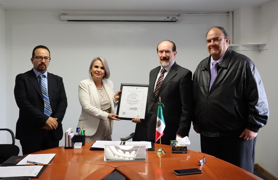 CONAMER  Entrego al Poder Judicial de Hidalgo el Certificado del Programa Nacional de Juicios Orales Mercantiles.