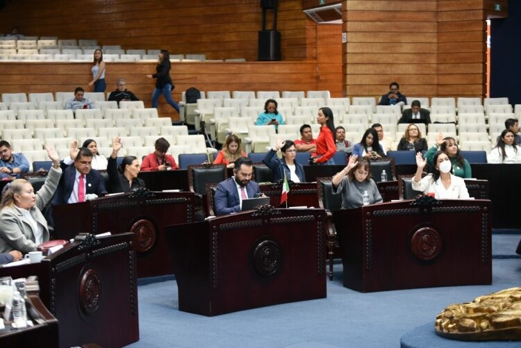 Proponen Diputadas y Diputados de la LXV Legislatura Iniciativa Que Autoriza al Poder Ejecutivo Gestione Siete Mil Milloones de  Deuda Publica