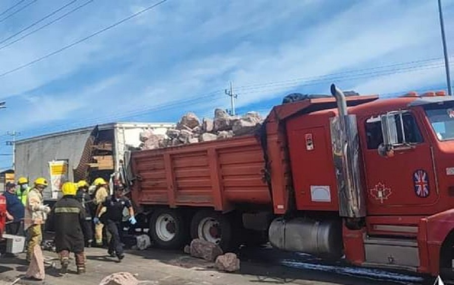 Carambola en la Bajada de San José,  Saldo un Muerto y Cuantiosos Daños Materiales