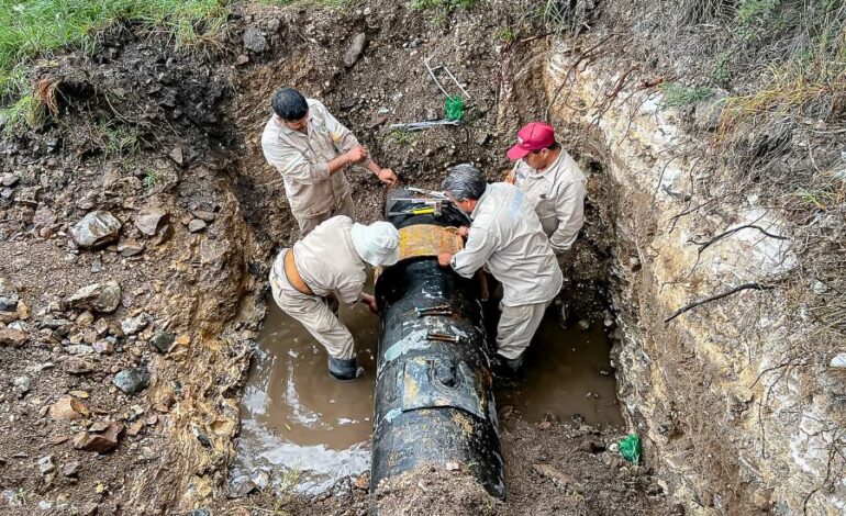 Concluye Reparación de Fuga en la Línea de Conducción Que Abastece el Tanque Abundio Martínez, en Mineral de la Reforma