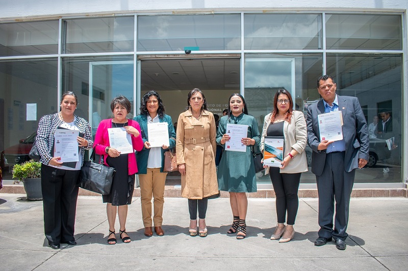 Administración de Julio Menchaca Certificó a Funcionarios en Materia de Competencias Laborales