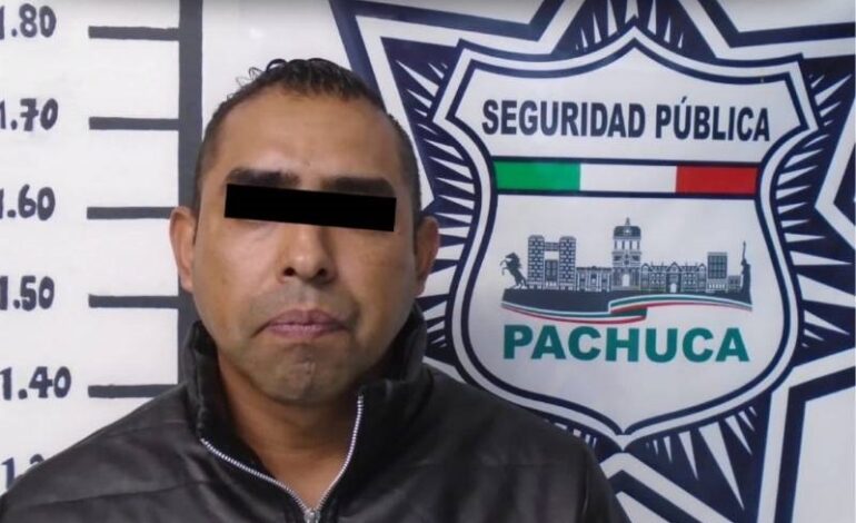 Policía de Pachuca Detiene a Un Hombre Por Robo a Tienda Departamental