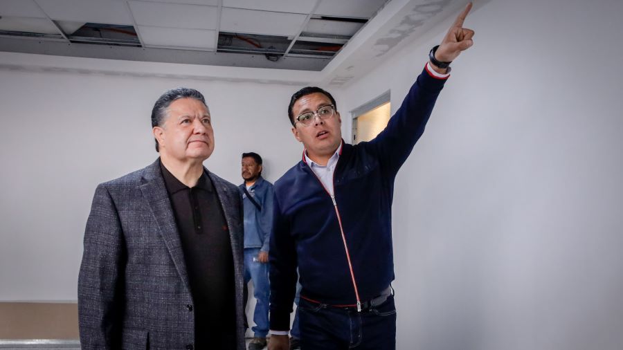 Gobernador Realizó Recorrido Por Las Instalaciones del Edificio de Gobierno a Fin de Supervisar Los Avances de la Rehabilitación de Espacios