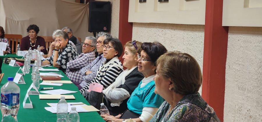 75 Adultos Mayores Participan en la Primera Edición del Curso “Diseñando la Mejor Versión de Mí”